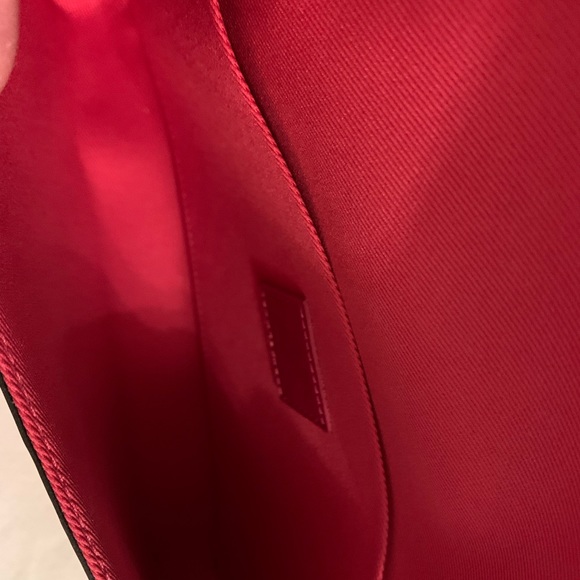 Louis Vuitton Valentines Day Vernis Pouchette Felicie - Picture 12 of 15